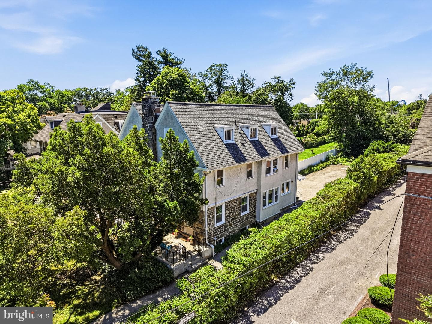 32 W Montgomery Ave, Ardmore