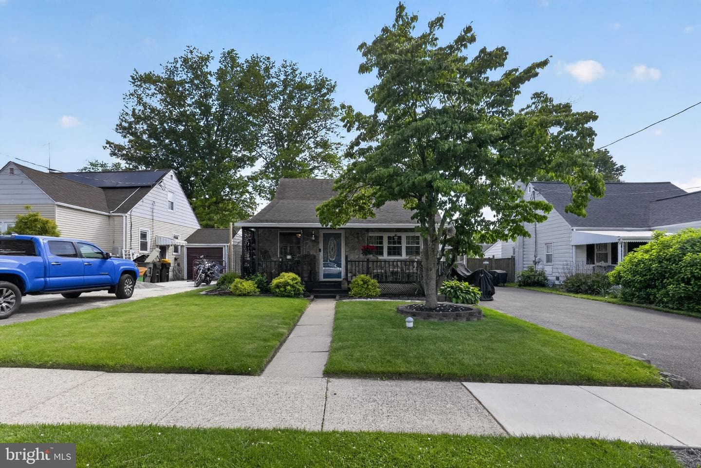 1206 Lakeview Drive