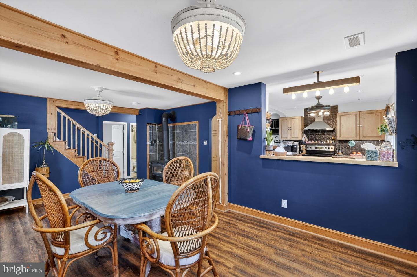 1206 Lakeview Drive photo 4