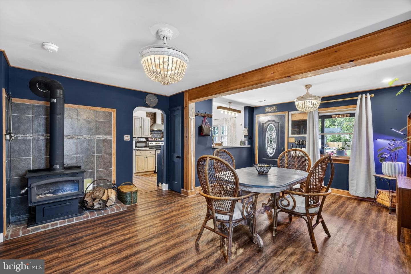 1206 Lakeview Drive photo 6