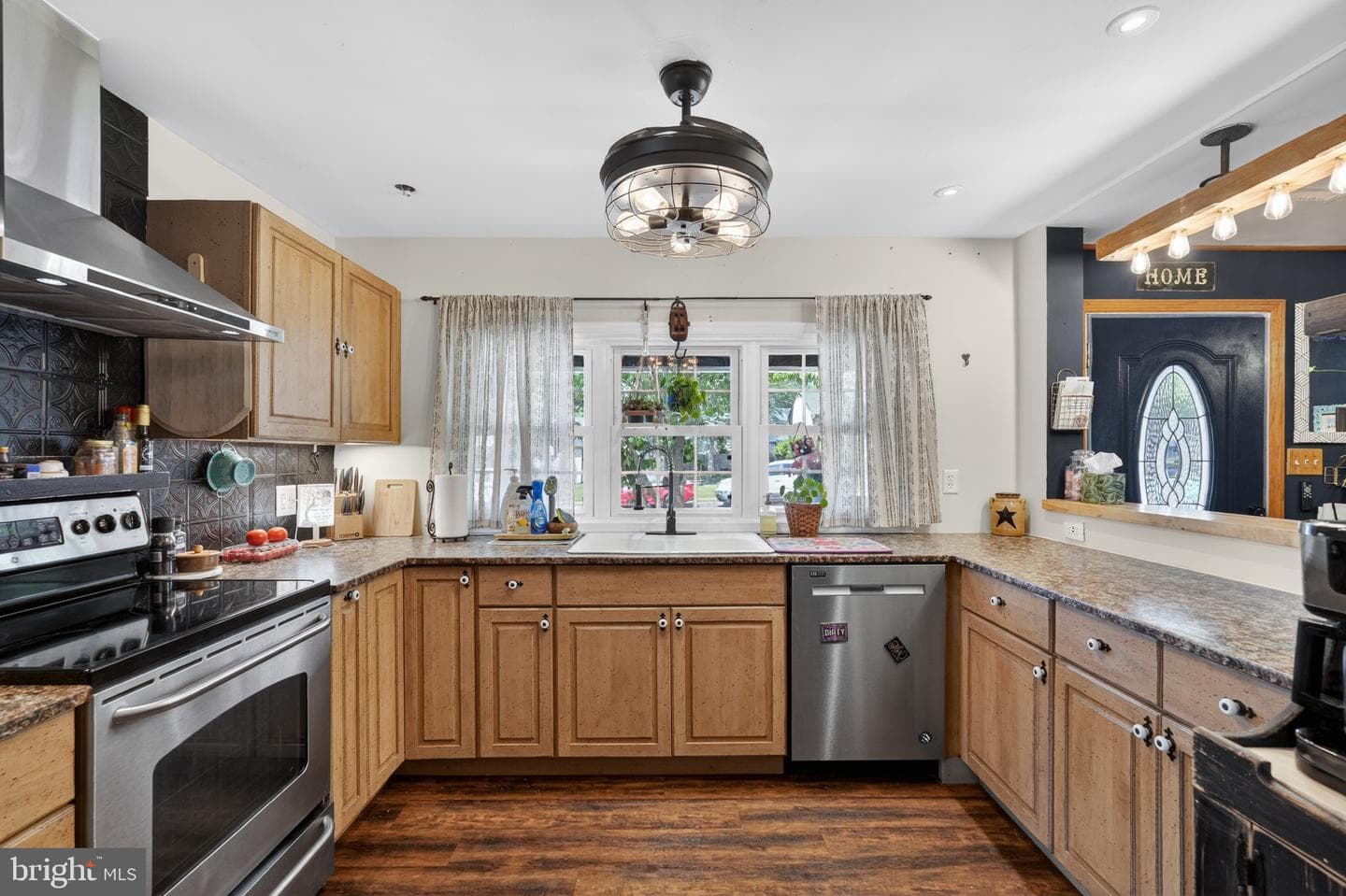 1206 Lakeview Drive photo 8