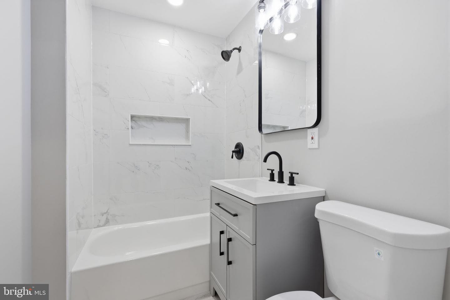 340 W Broad Street photo 29