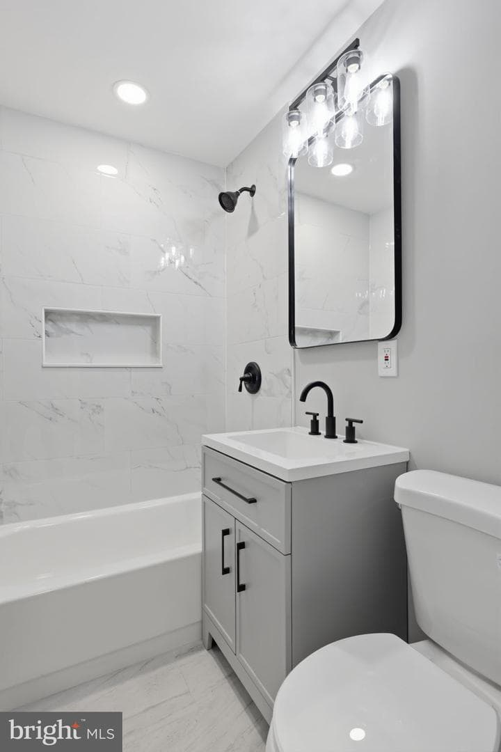 340 W Broad Street photo 30