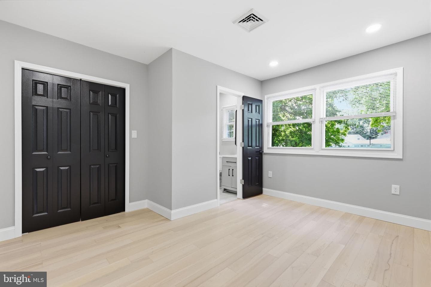 340 W Broad Street photo 8