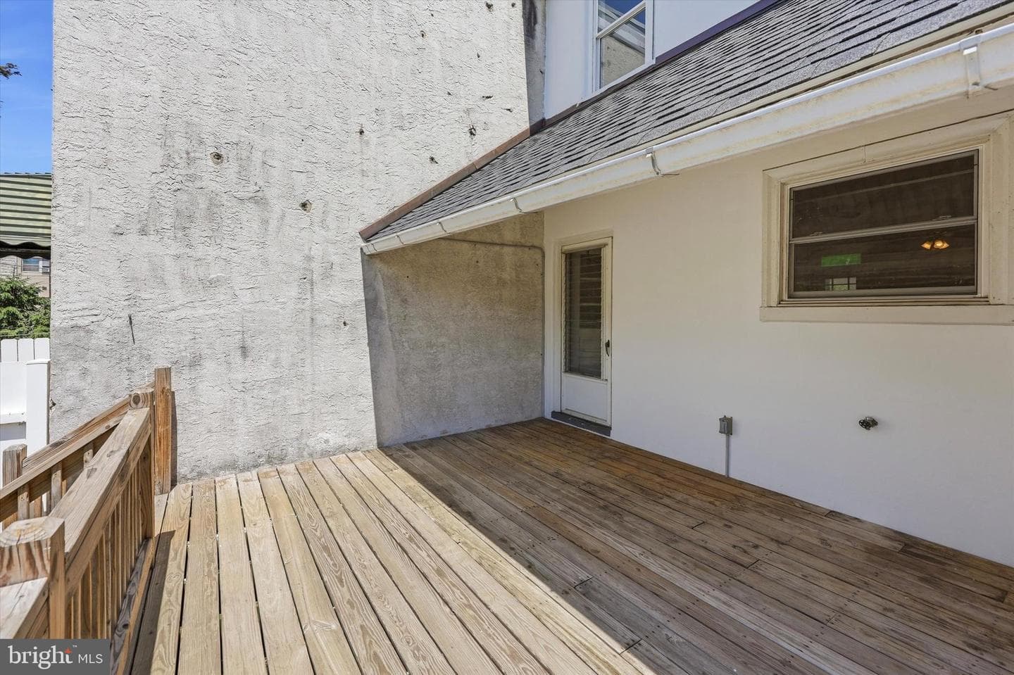 117 E 3rd Avenue photo 21