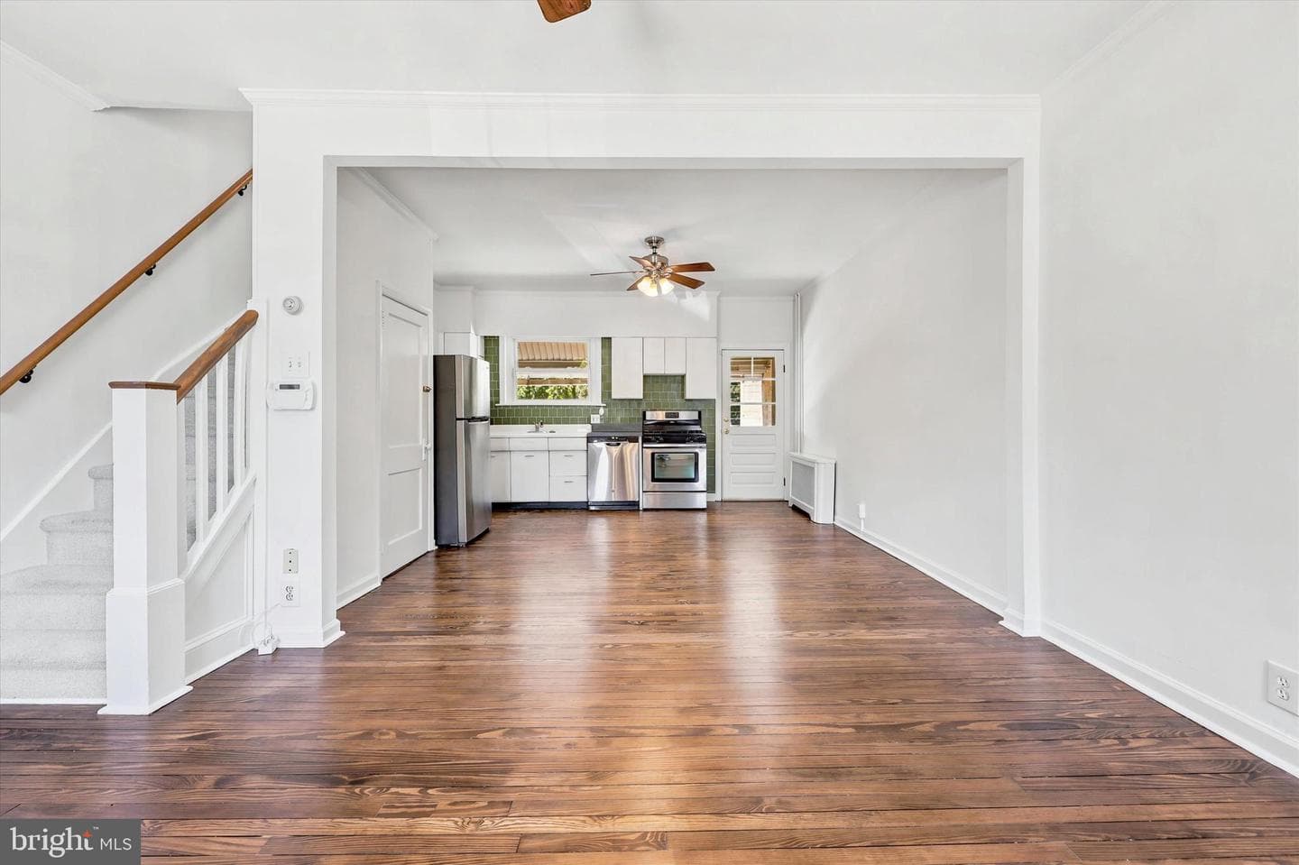 117 E 3rd Avenue photo 6