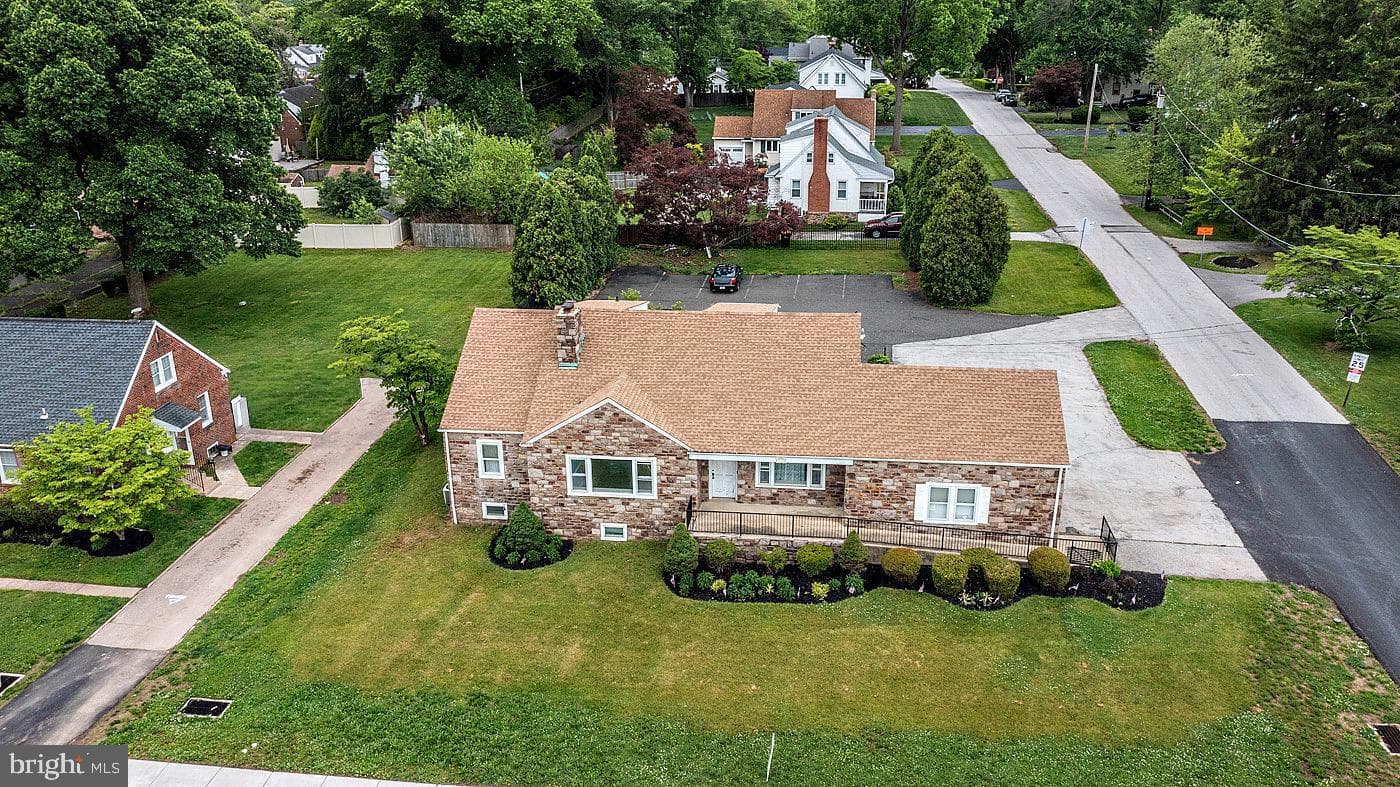 2111 Dekalb Pike, East Norriton