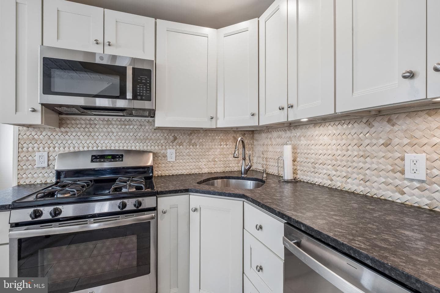 105 Spring Mill Avenue photo 19