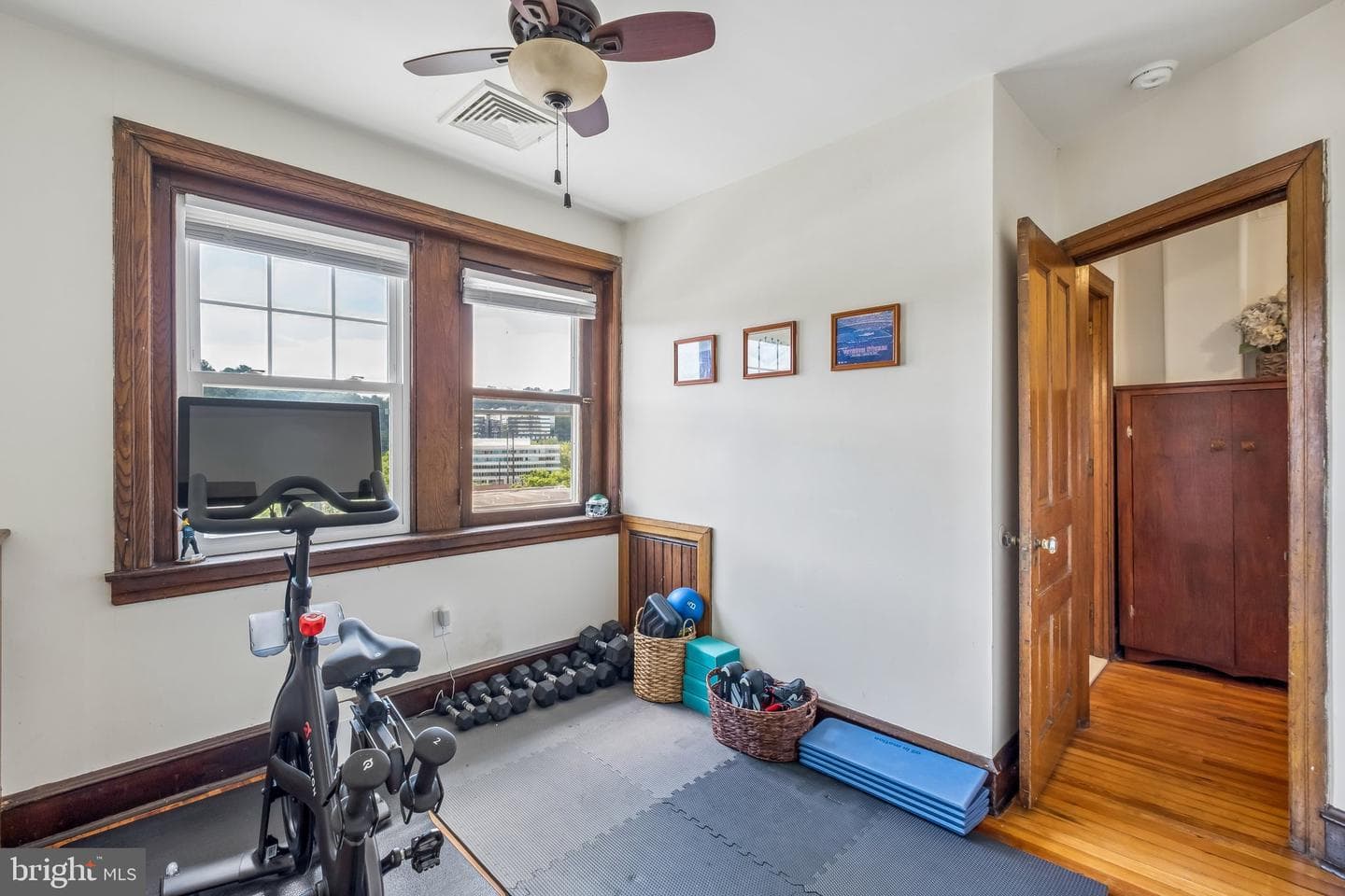 105 Spring Mill Avenue photo 35