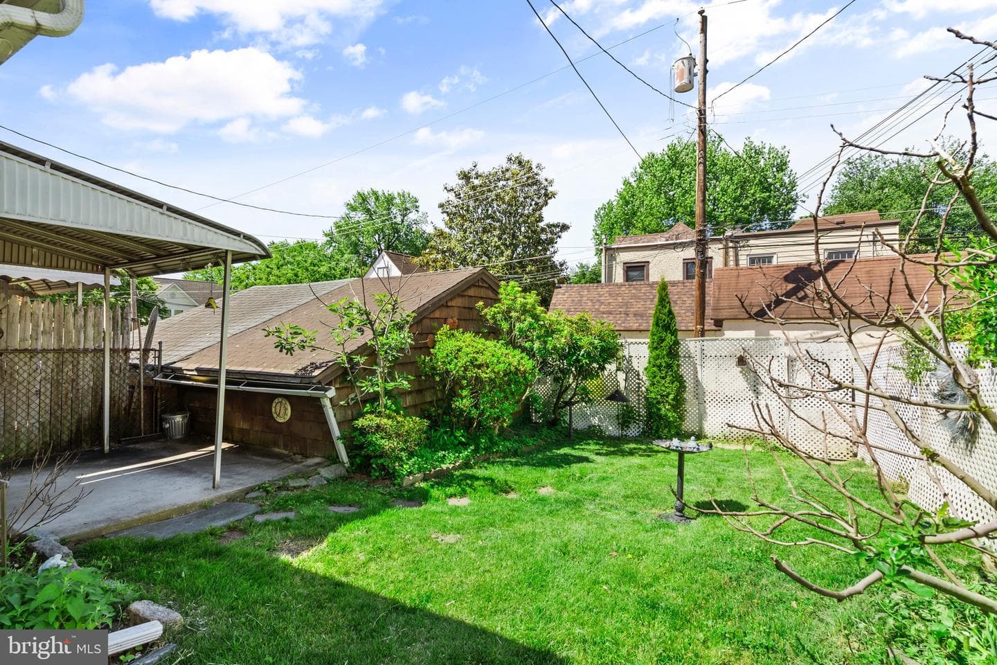 242 Henley Road photo 28