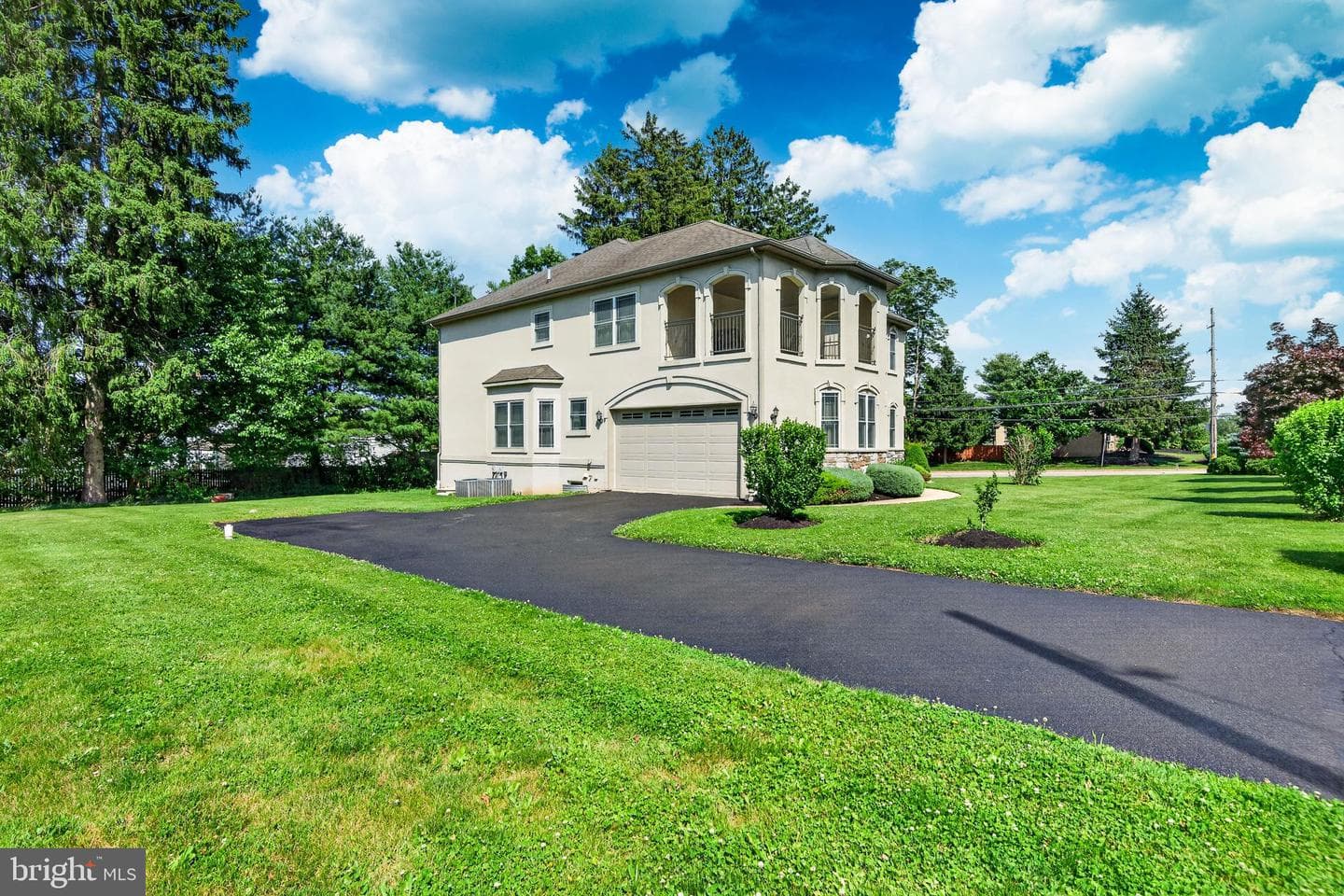 261 Pheasant Drive photo 4