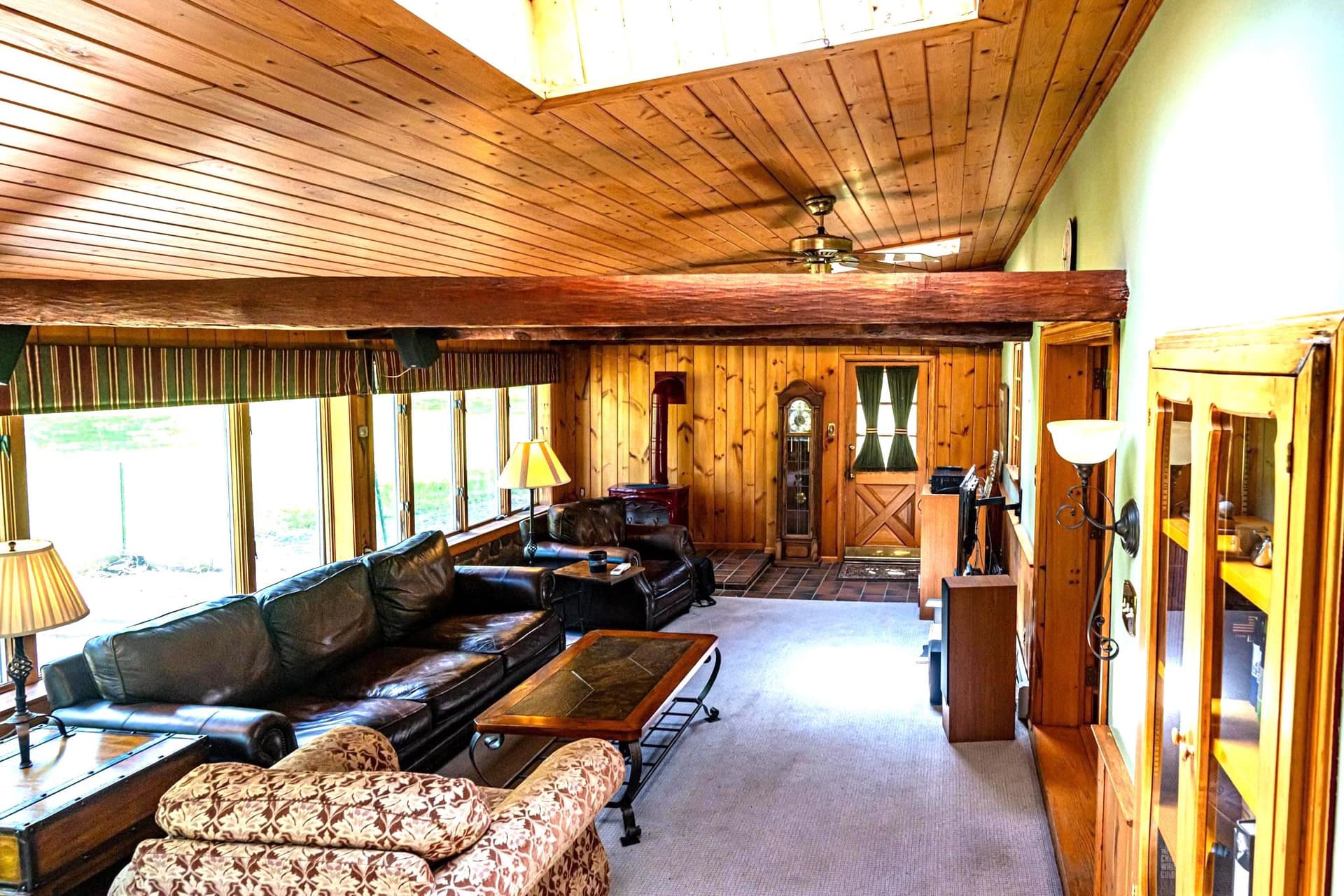 1046 S Trappe photo 11