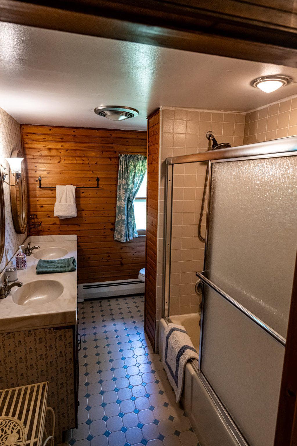 1046 S Trappe photo 32