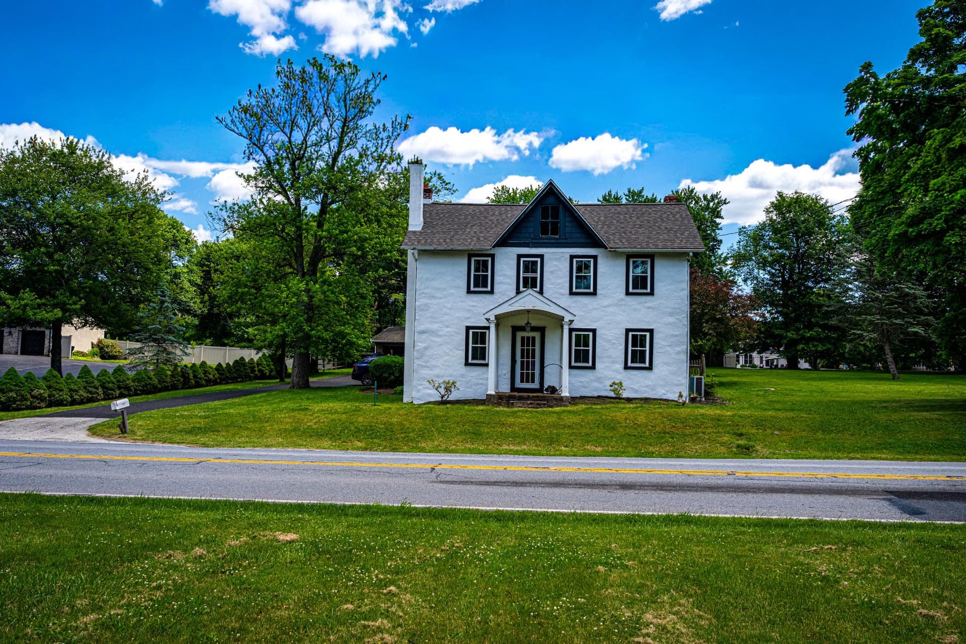 1046 S Trappe photo 4