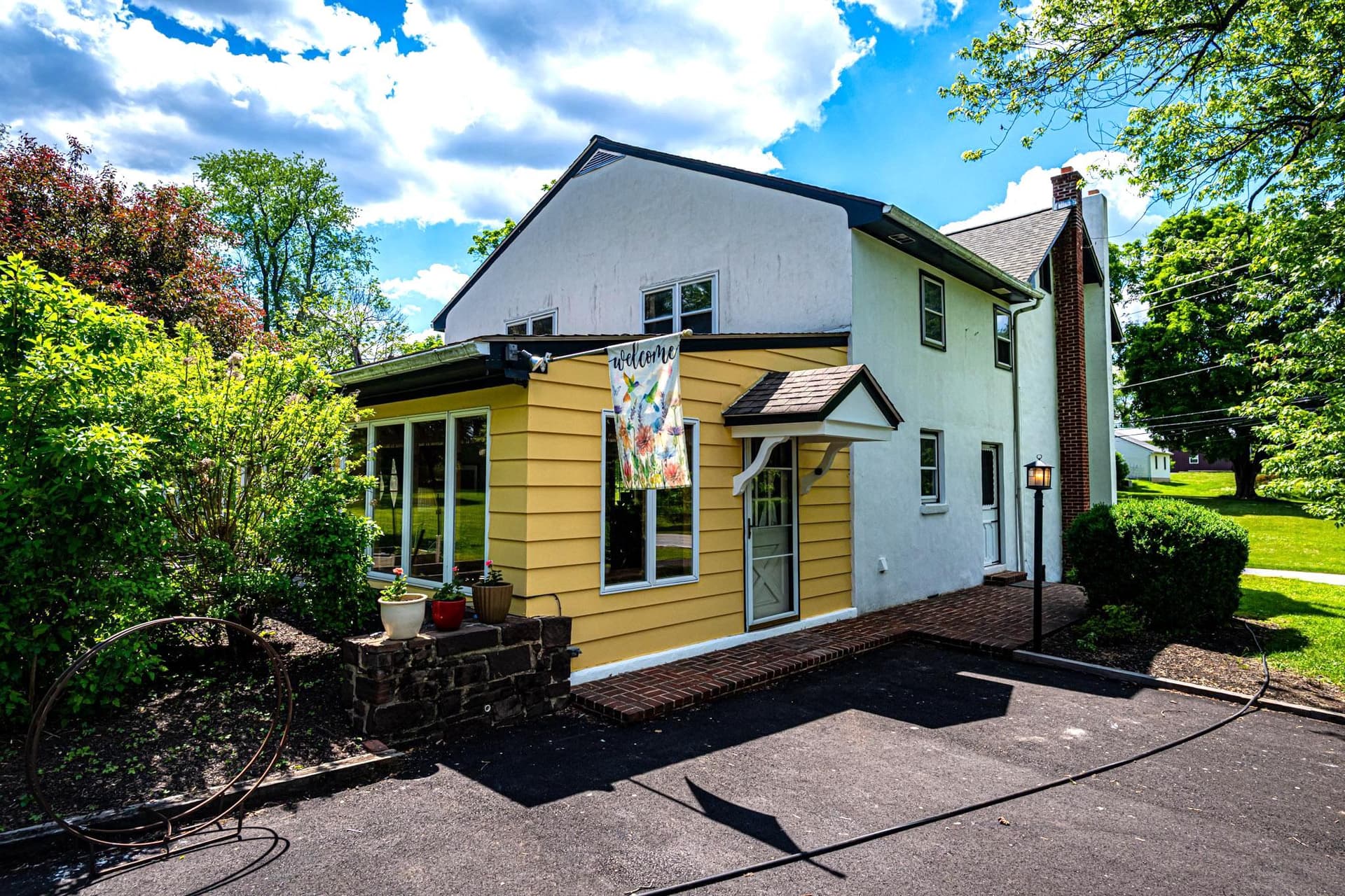 1046 S Trappe photo 8