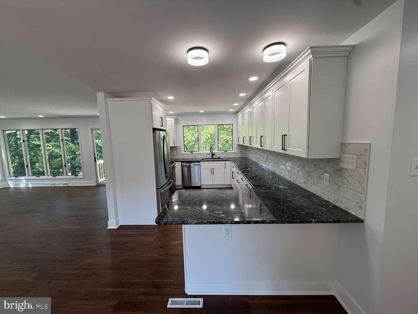 48 Walters Lane photo 12