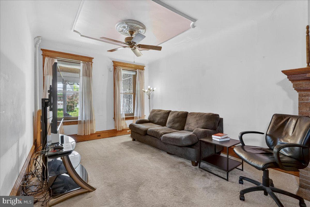 545 Walnut Street photo 10