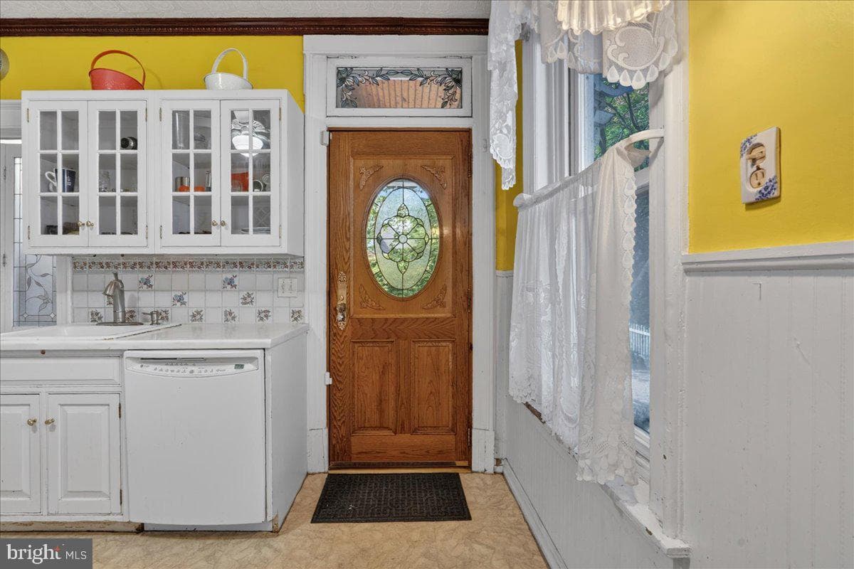 545 Walnut Street photo 27