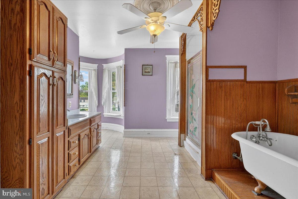 545 Walnut Street photo 29