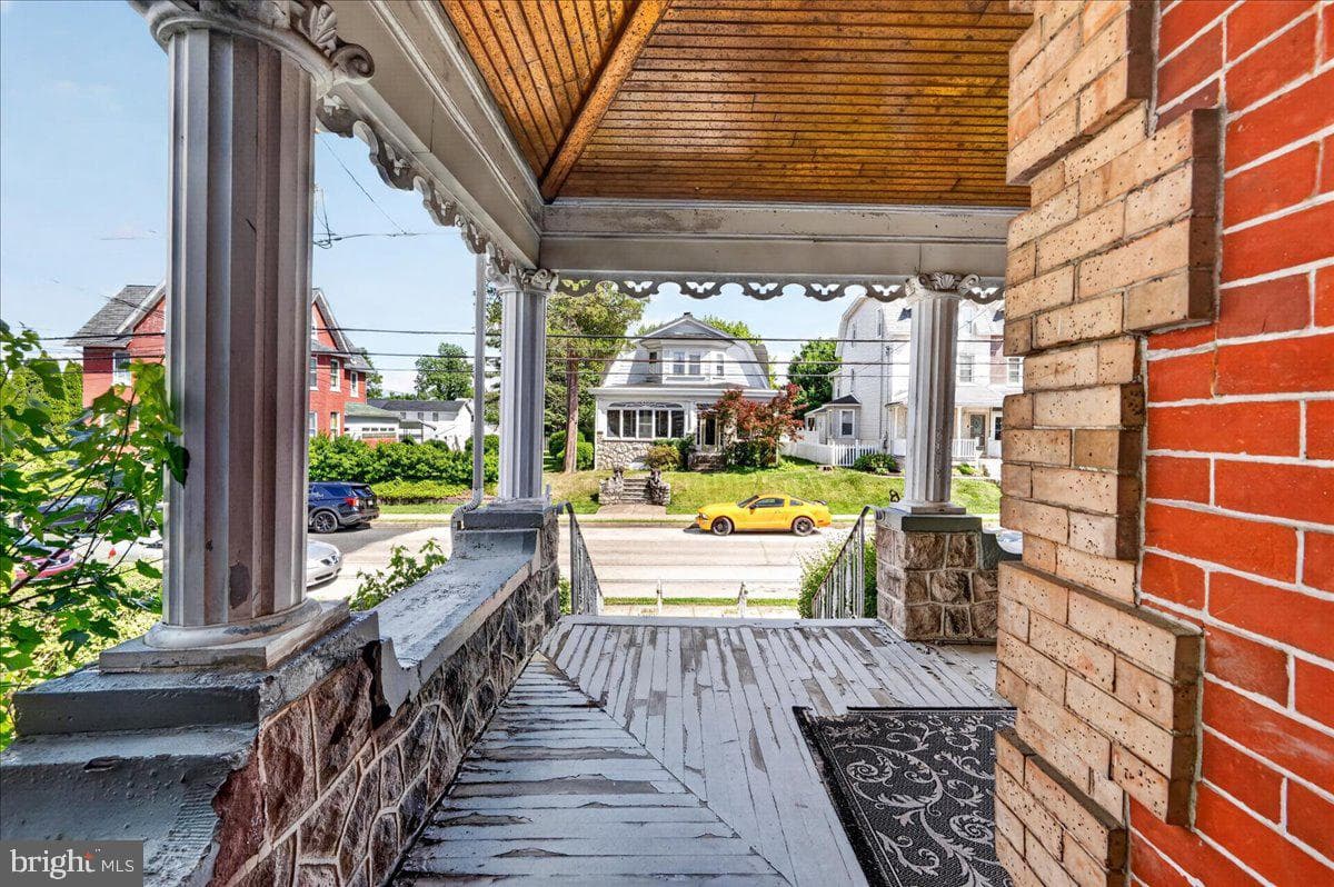 545 Walnut Street photo 46