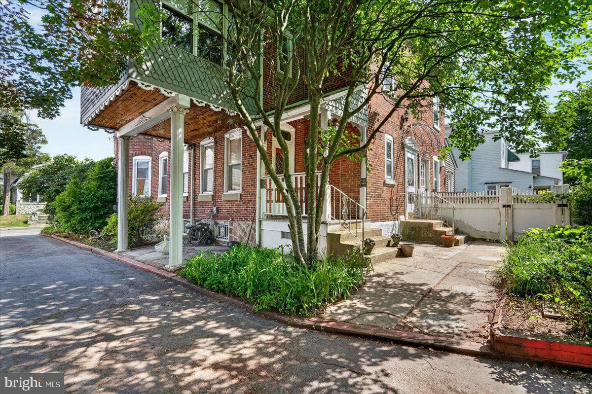 545 Walnut Street photo 49