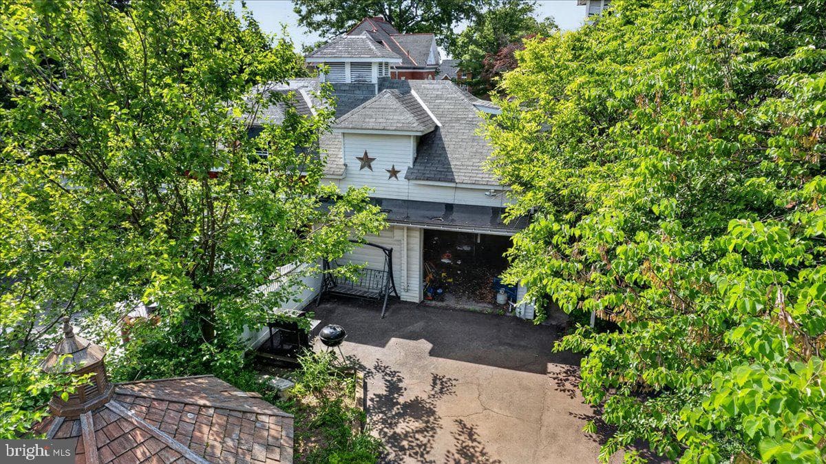 545 Walnut Street photo 5
