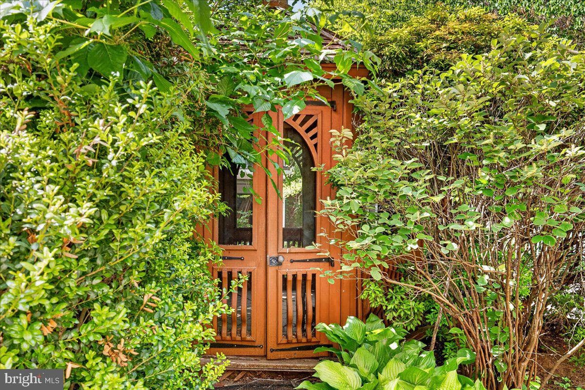 545 Walnut Street photo 52