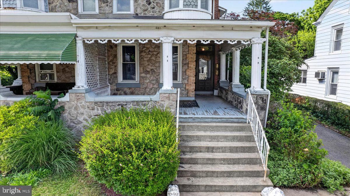 545 Walnut Street photo 7