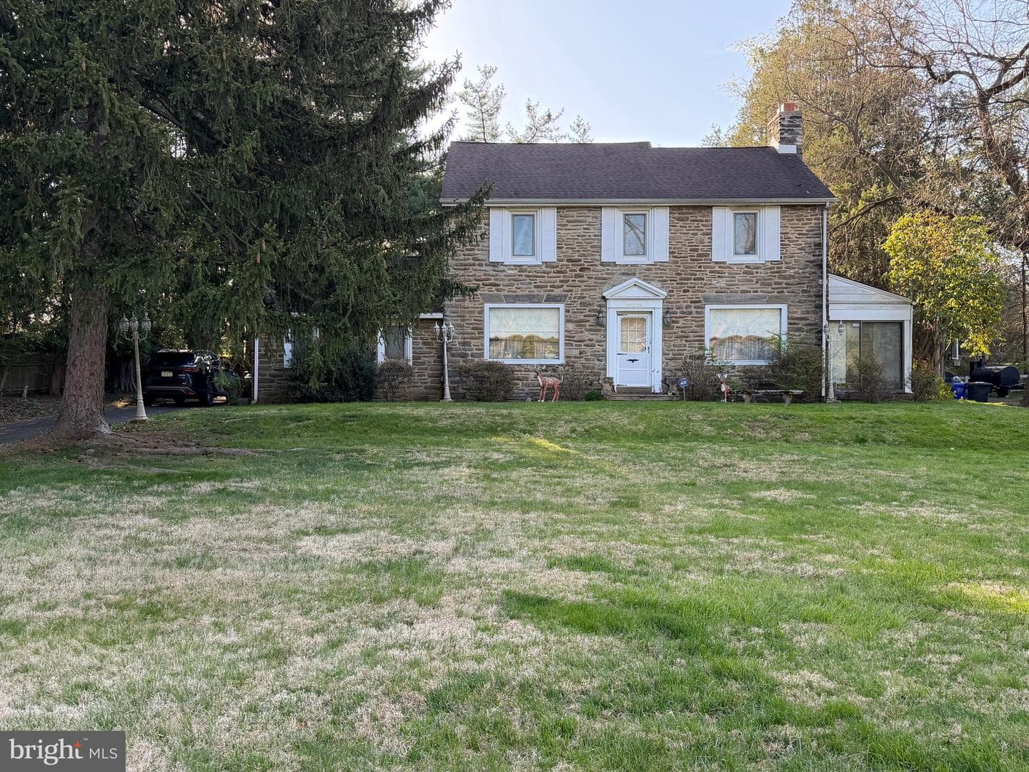 8231 New Second Street, Elkins Park