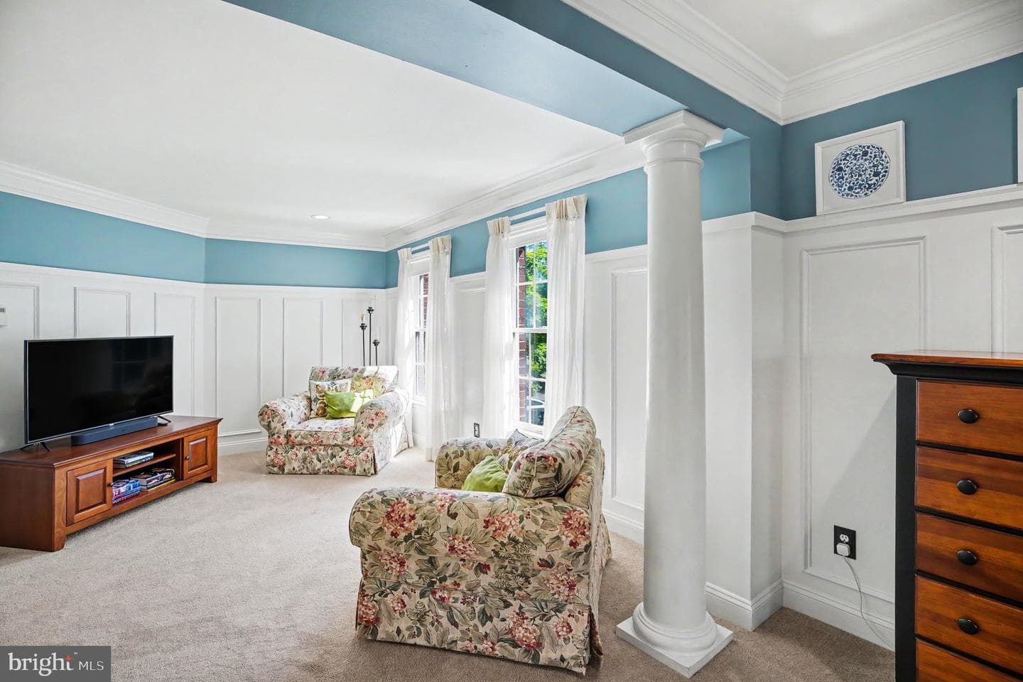 221 Hazeltine Circle photo 22