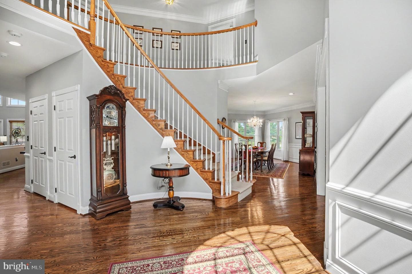221 Hazeltine Circle photo 3