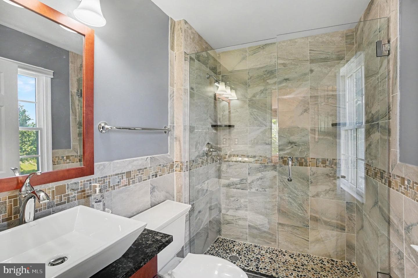 221 Hazeltine Circle photo 31