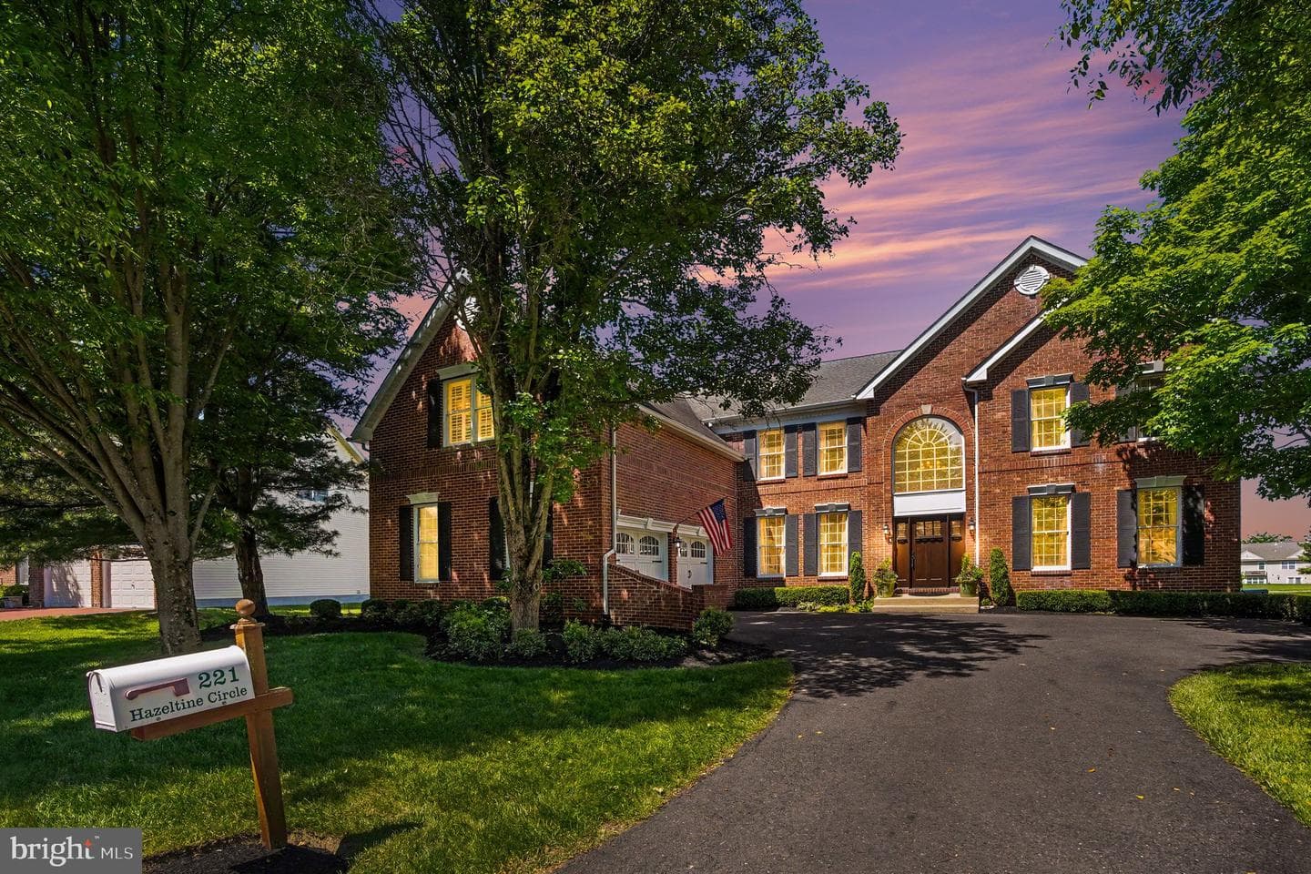 221 Hazeltine Circle photo 40