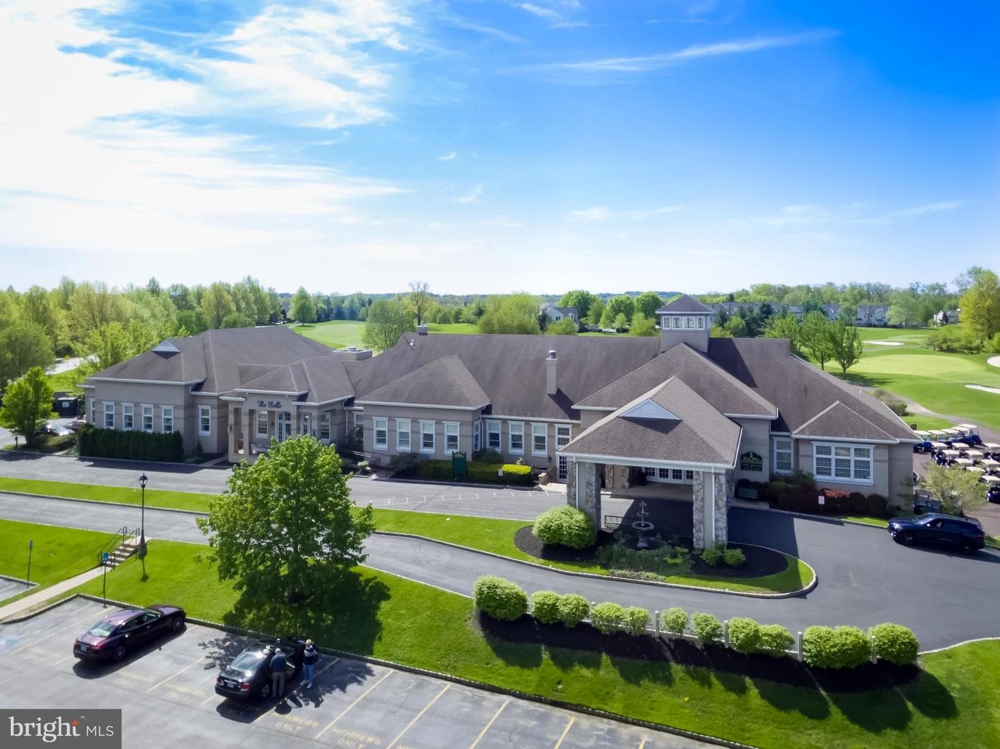 221 Hazeltine Circle photo 42
