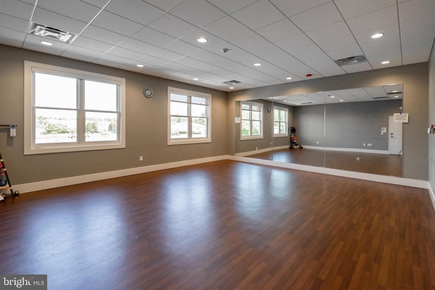 221 Hazeltine Circle photo 62