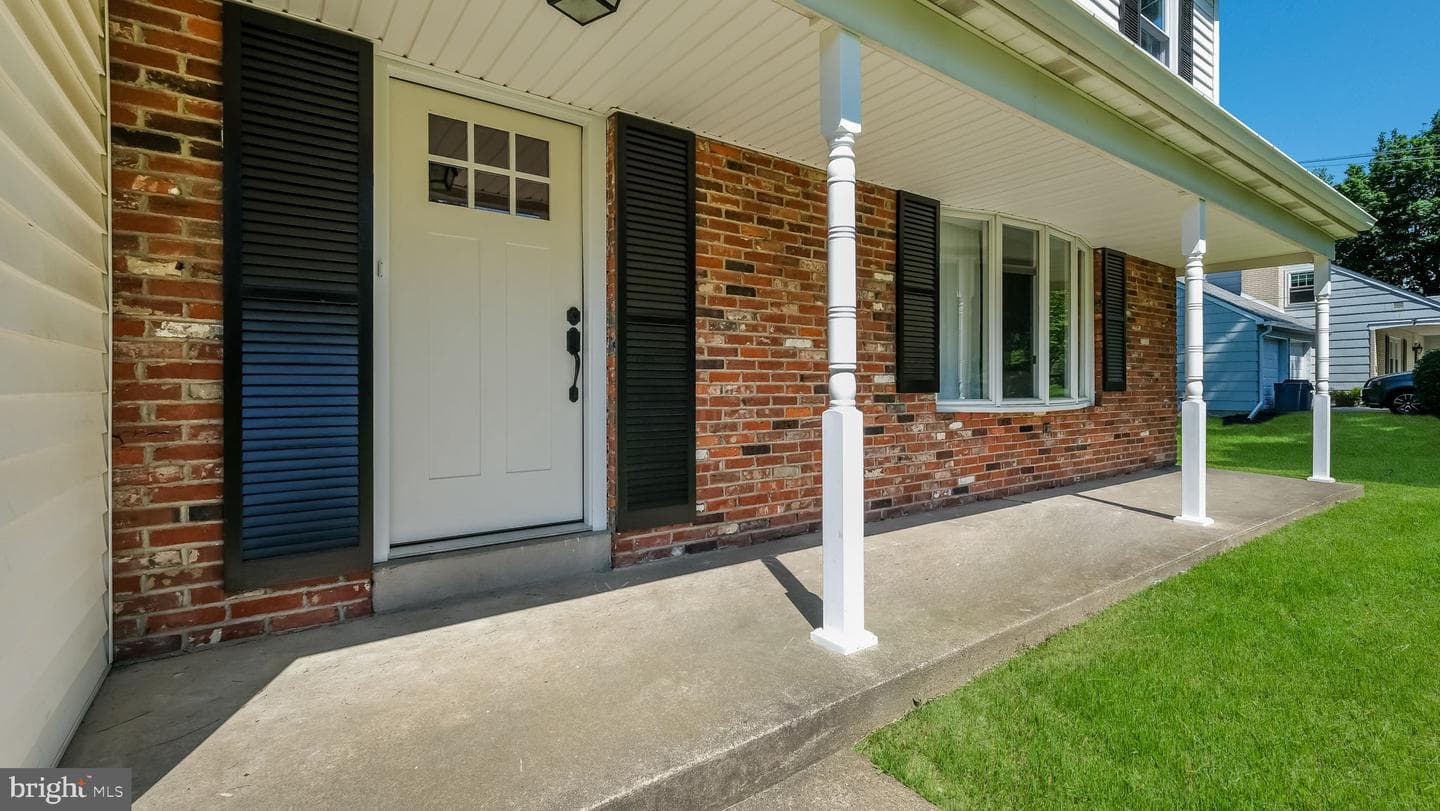 2548 Damian Drive photo 4