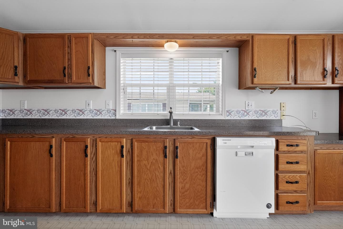 24 Longwood Court E photo 12