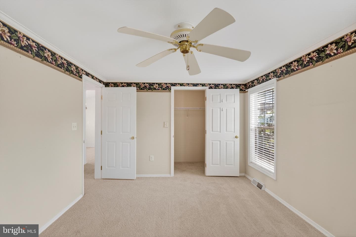 24 Longwood Court E photo 15