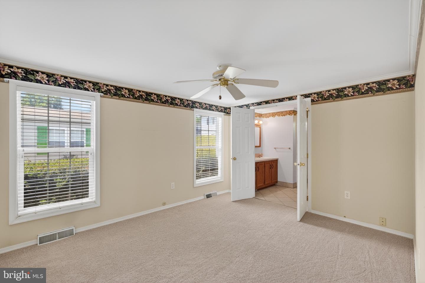 24 Longwood Court E photo 16