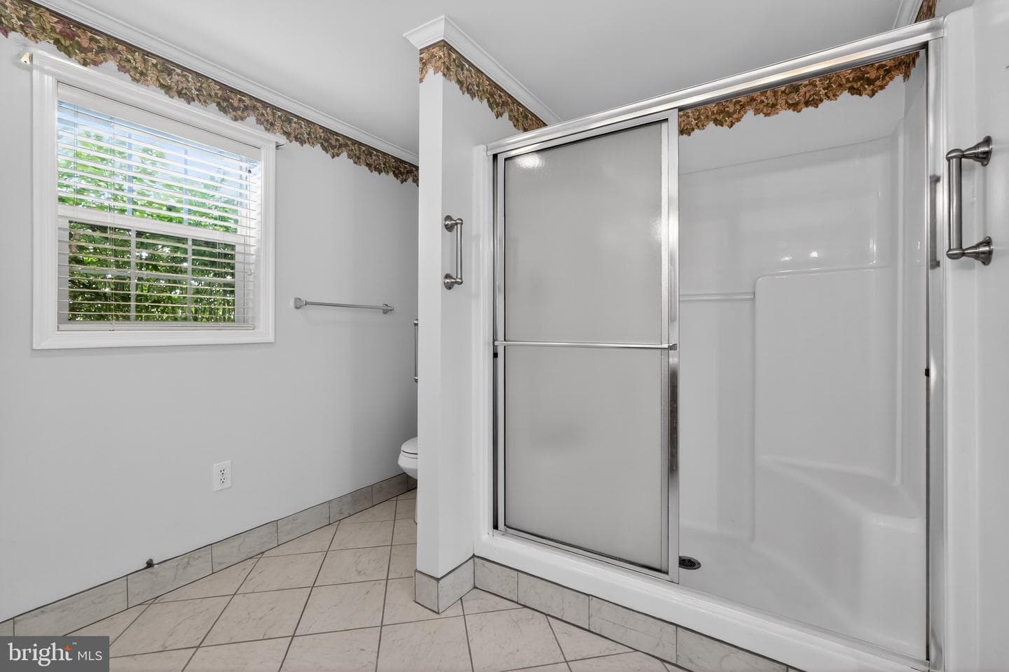 24 Longwood Court E photo 19