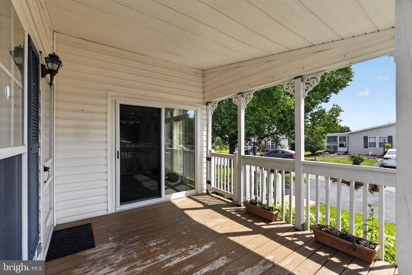 24 Longwood Court E photo 4