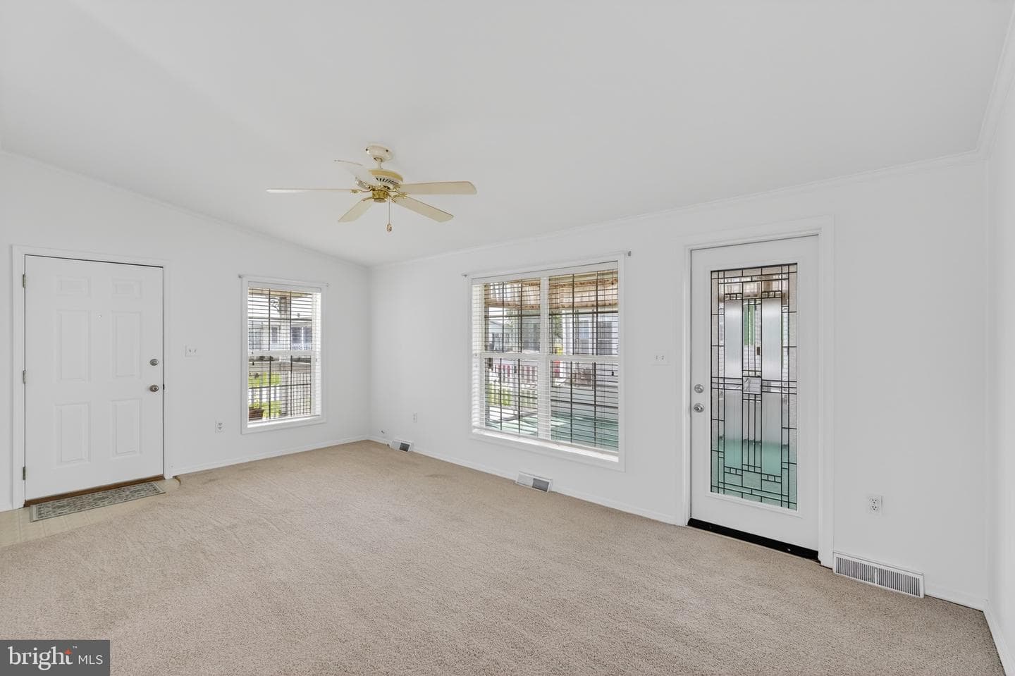 24 Longwood Court E photo 7