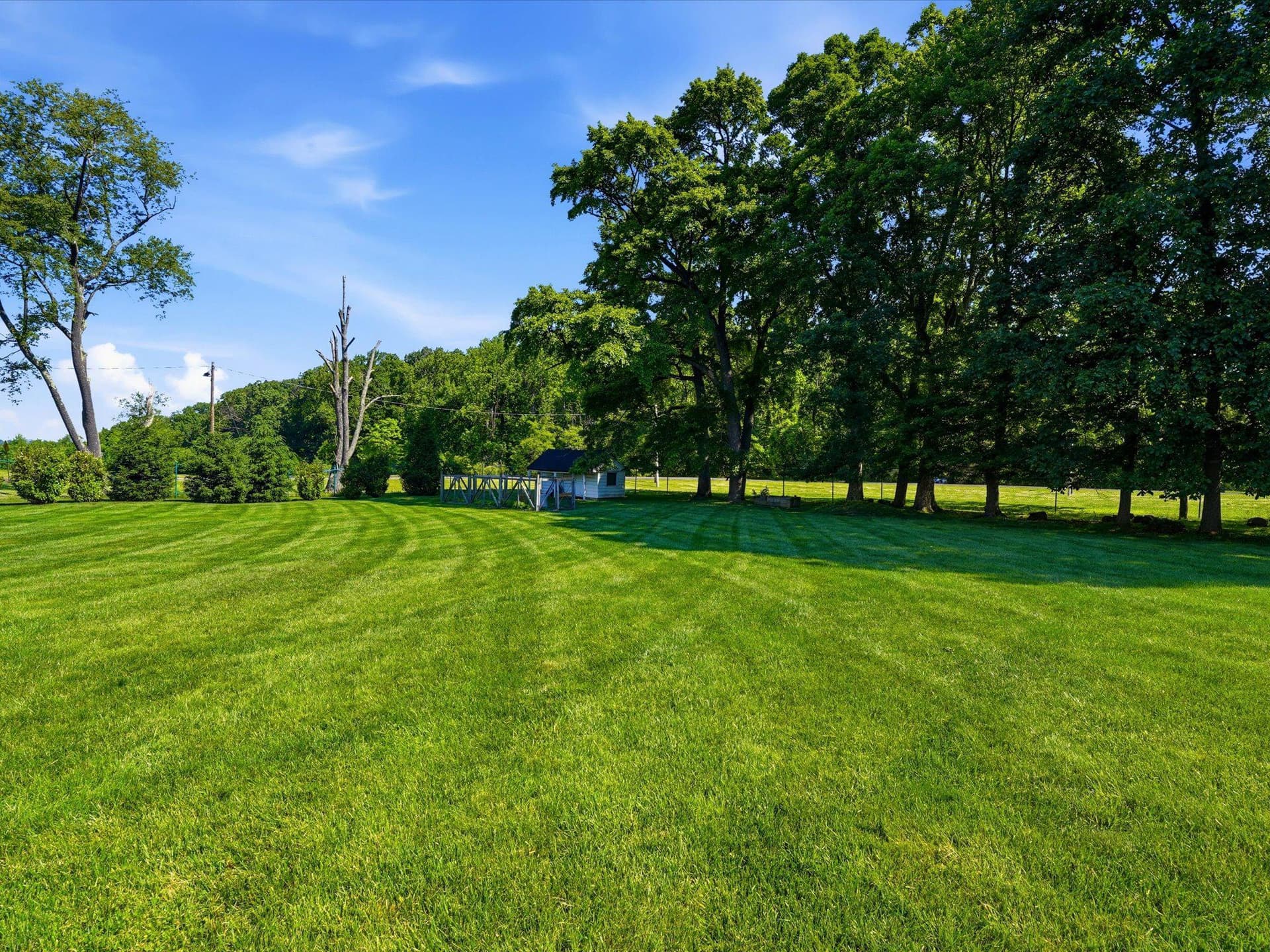 1420 Manor Lane photo 33