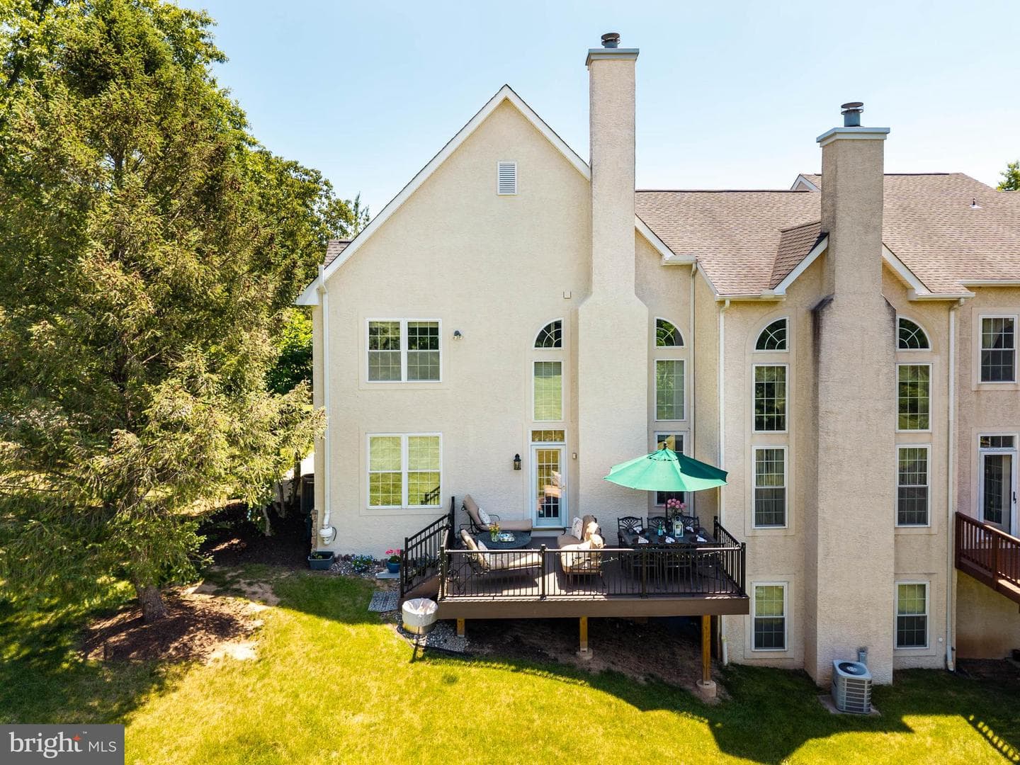 401 Tamworth Court photo 38