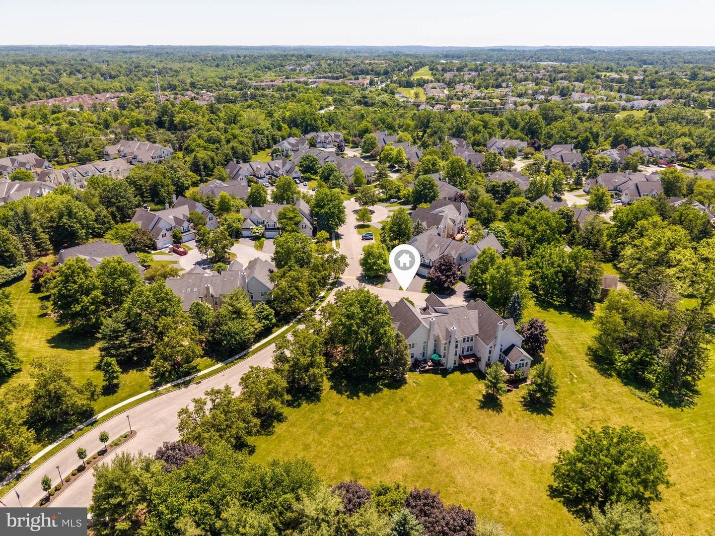 401 Tamworth Court photo 47
