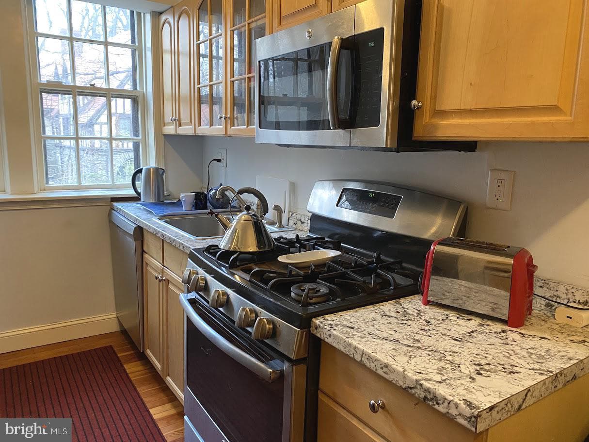 415 City Avenue #E-2 photo 10