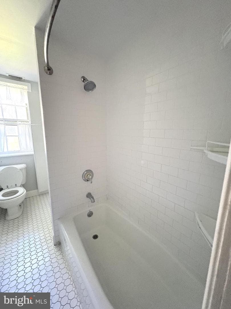415 City Avenue #E-2 photo 16