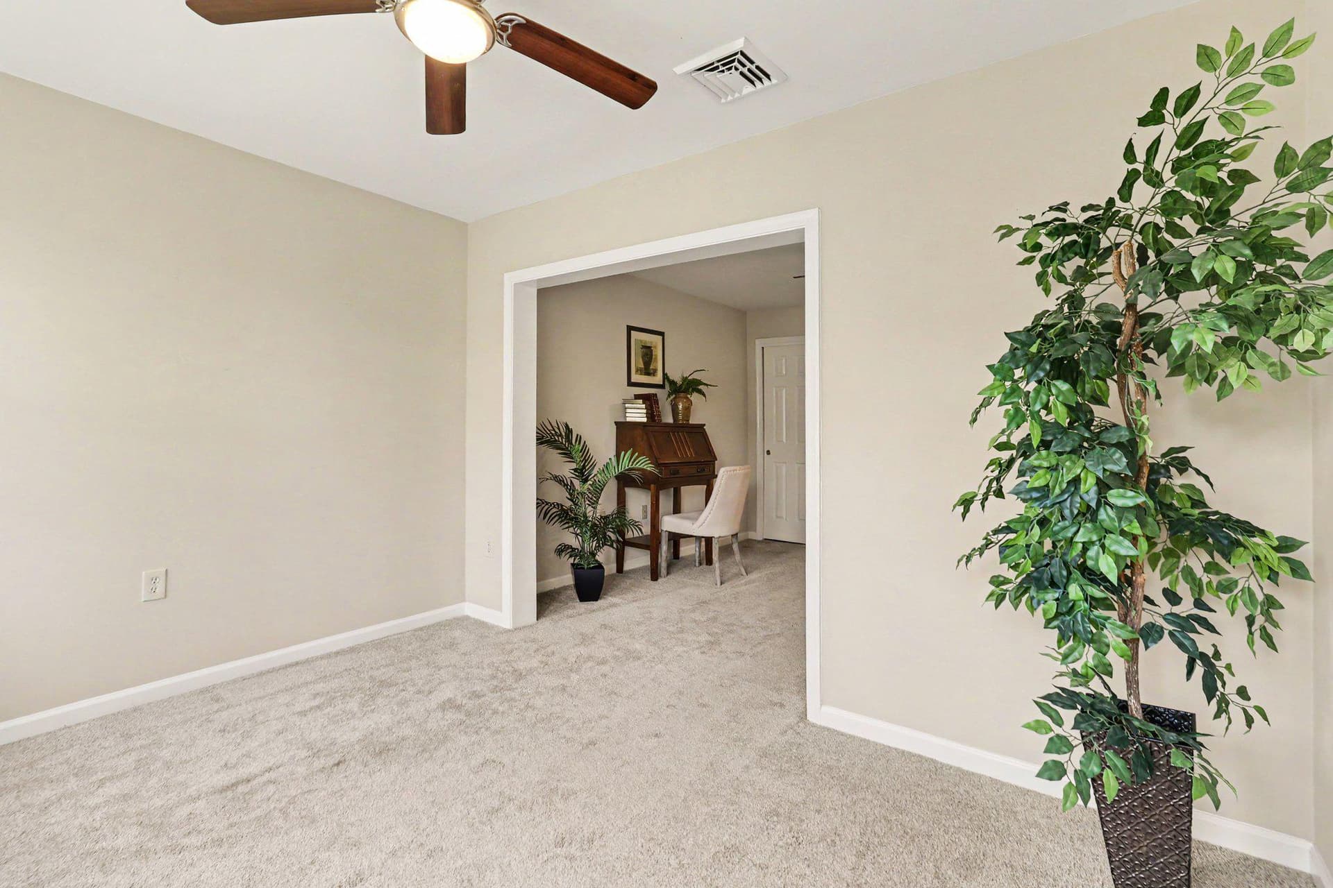 12 Ludwig Lane photo 19