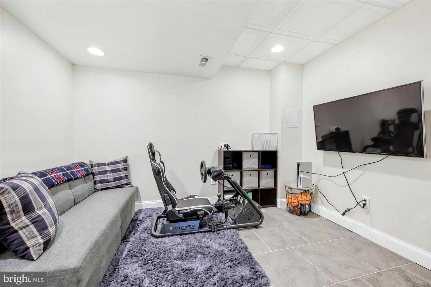 810 Elizabeth Court photo 29