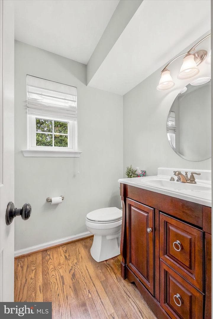 810 Elizabeth Court photo 5